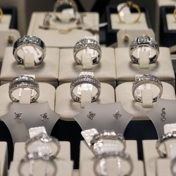 Meet your Posher, Reena - Picture 7 of 11